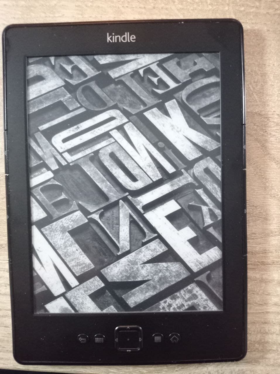 Kindle with old screensaver